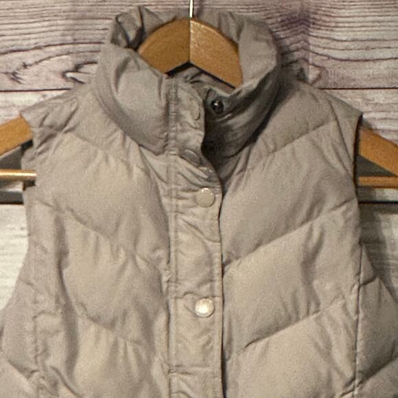 J Crew Women's Down Filled Puffer Vest with Sherpa Lining Beige XS - Picture 2 of 10